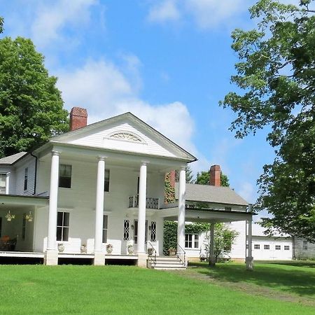 Granville House Грейт-Баррингтон Экстерьер фото